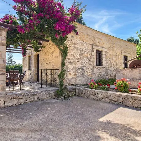Kontis Villa Maza